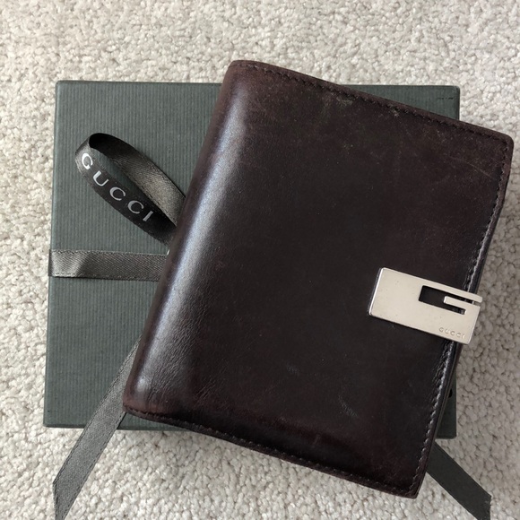 Gucci Brown Bi-Fold Leather Wallet with Coin Pouch